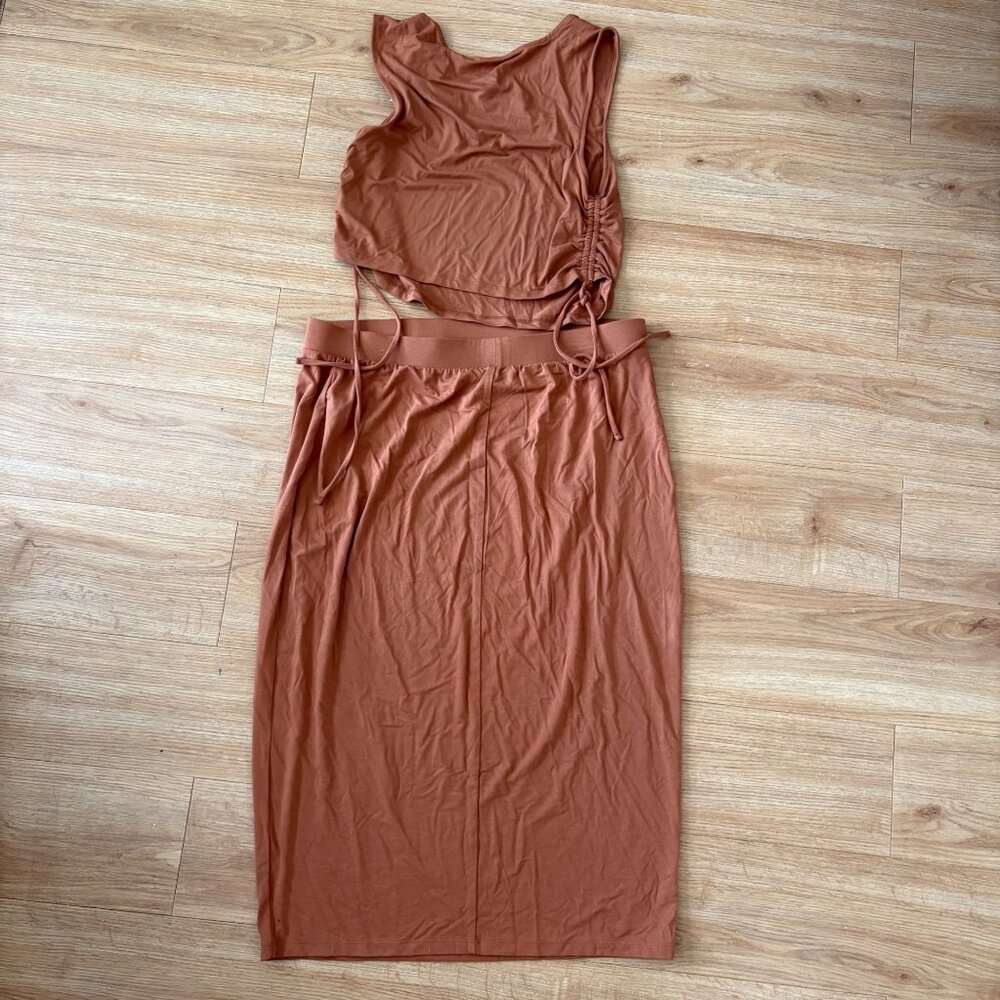Isabel Maternity by Ingrid & Isabel Rust Midi Dress
